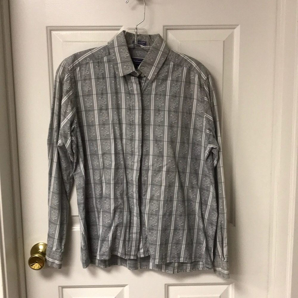 Ladies blouse by Hathaway